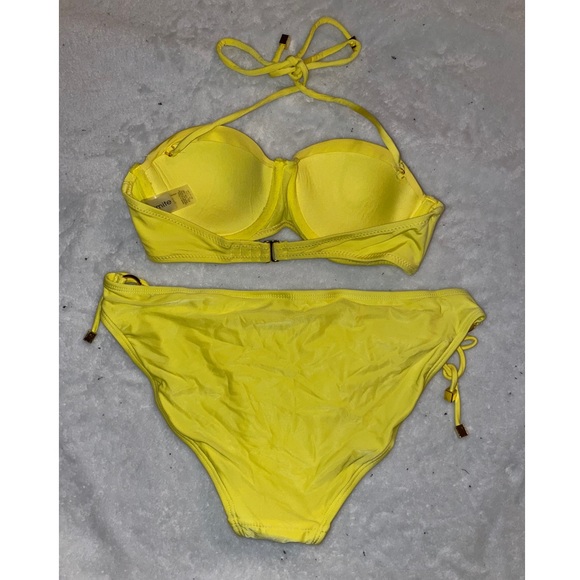 Swimsuit - Picture 2 of 4